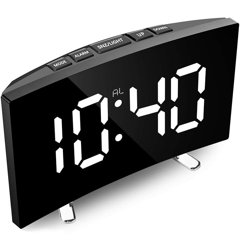 CurveClock | LED Digital Vækkeur med Buet Skærm og Automatisk Lys