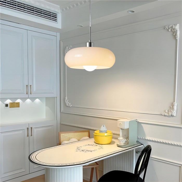 FormaGlow | Vintage Bauhaus Pendellampe med formet glasskærm