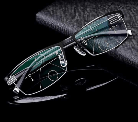 https://cdn.shopify.com/s/files/1/0812/8400/6232/files/GermanIntelligentProgressiveGlasses_1.png?v=1730815499