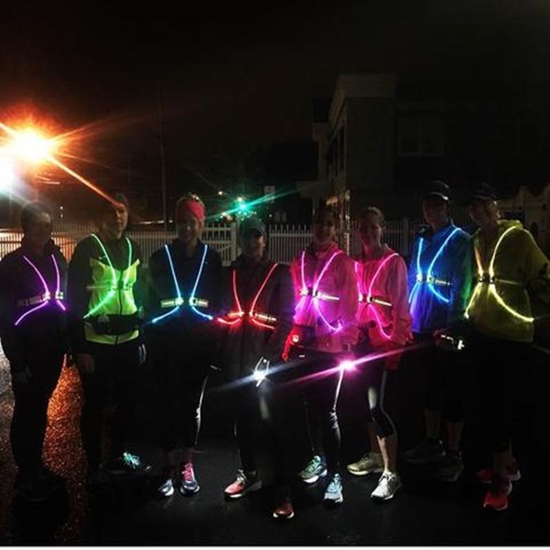 BrightPath | Refleksvest – 360° LED Lys & Tryg Aftentræning