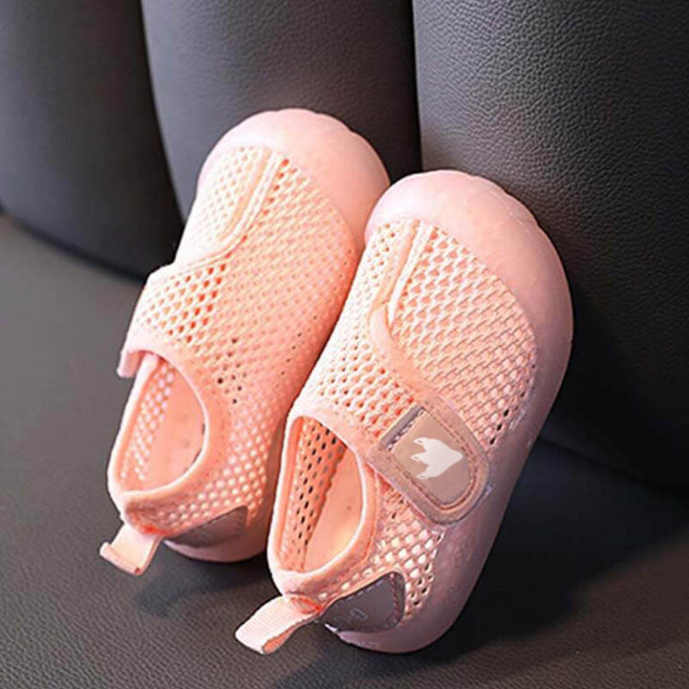 LittleSteps | Stilvolle & Elegante Anti-Rutsch-Schuhe für Kleinkinder2