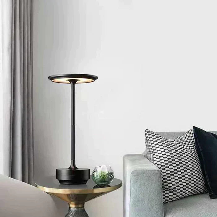 Luxalamp | Genopladelig Bordlampe