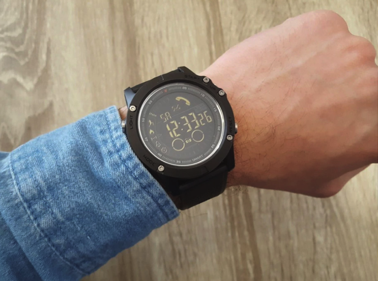 IronWatch | Smartwatch – Ekstrem Holdbarhed til Hverdag og Sport