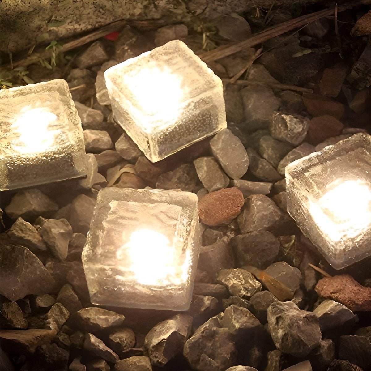 Solarglow - Solardrevet Terningformet Havelampe Varmhvid Nuvenci.dk