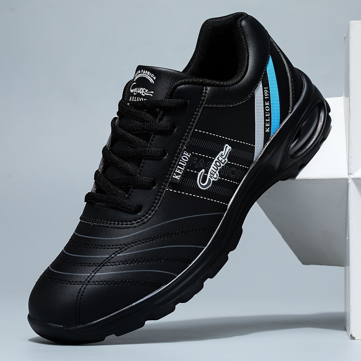 Averon - Herresneaker Med Klassisk Snit Sort Nuvenci.dk