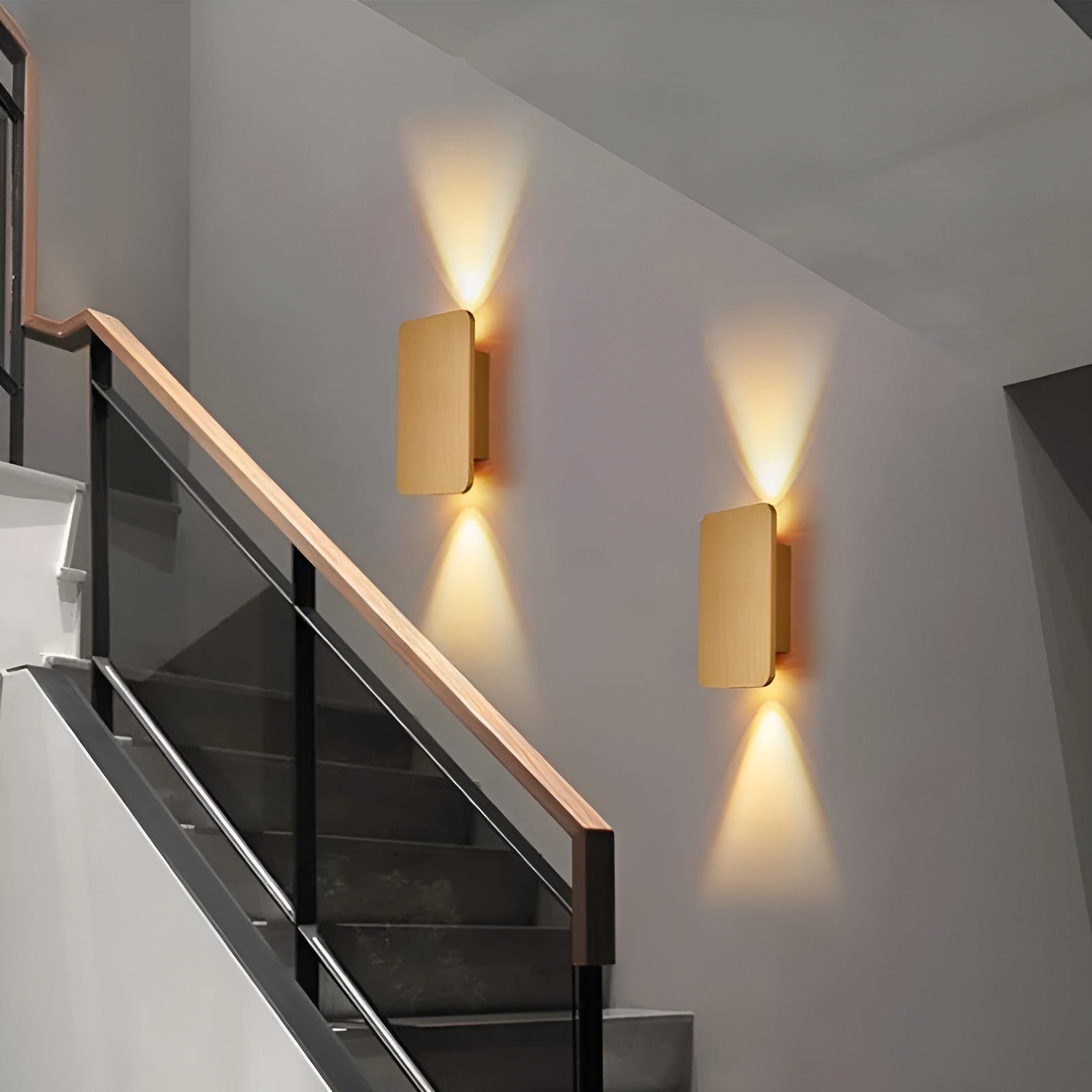 BrightBox | Elegant LED-væglampe med dobbel oplysning og stilrent design Nuvenci.dk
