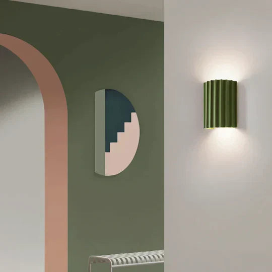 BrightForm | Væglampe – Elegant Design til Hyggelig Atmosfære Nuvenci.dk