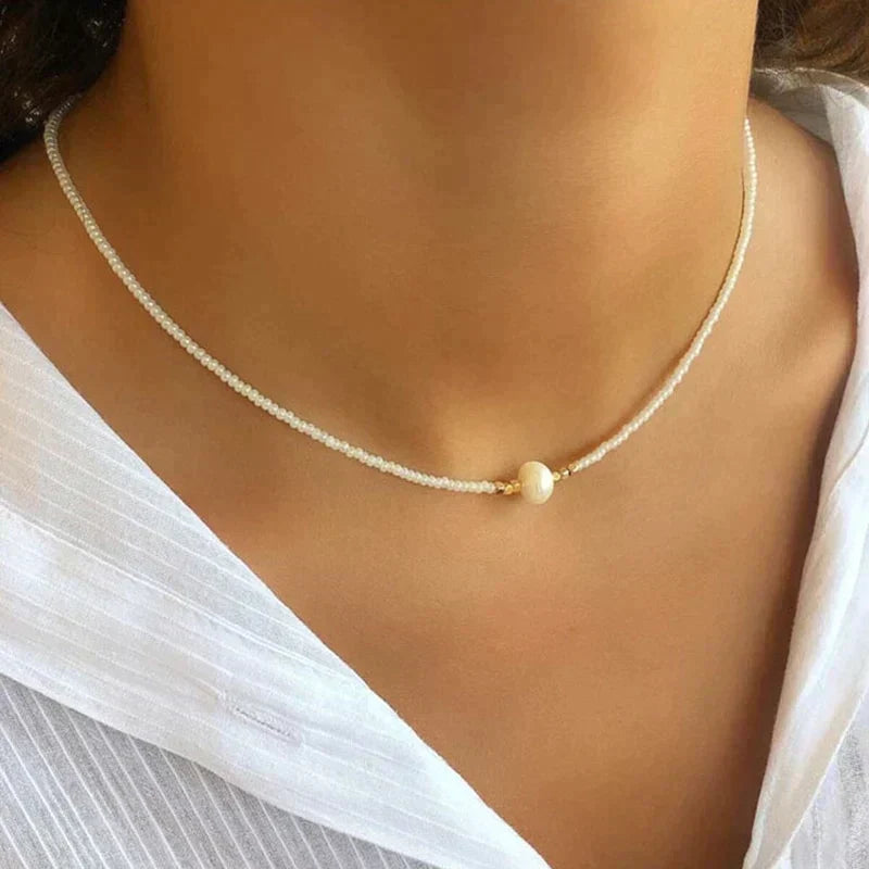 EleganPearl | Perlehalskæde – Tidløs Elegance og Raffineret Stil Hvid Nuvenci.dk
