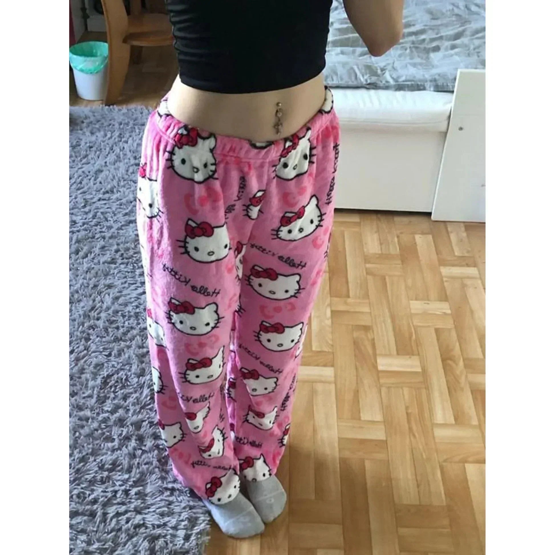 Luna | Morbidi Pantaloncini Pigiama Hello Kitty con Top | Donna