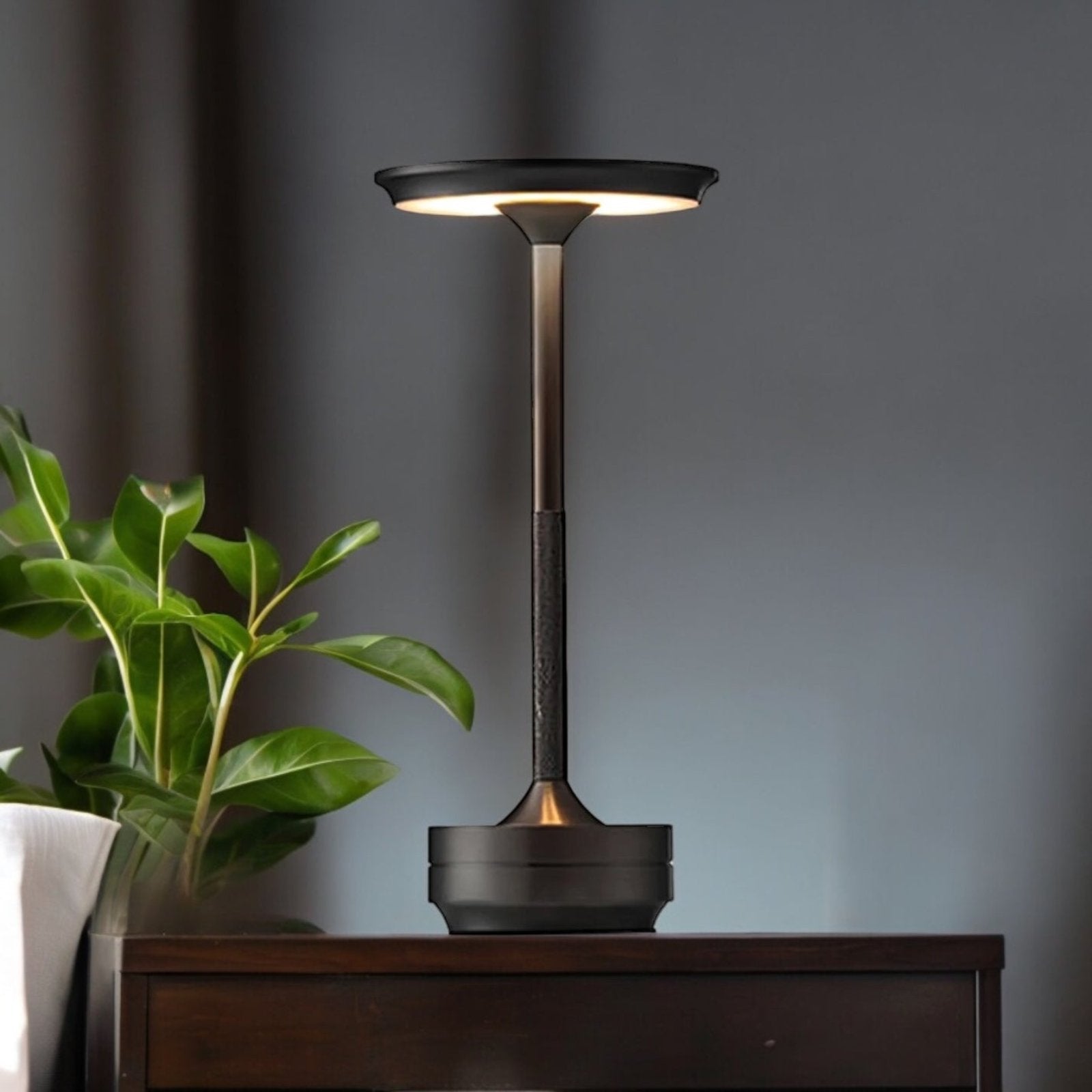 LumaRay | Trådløs LED-bordlampe med touchfunktion Sort Nuvenci.dk