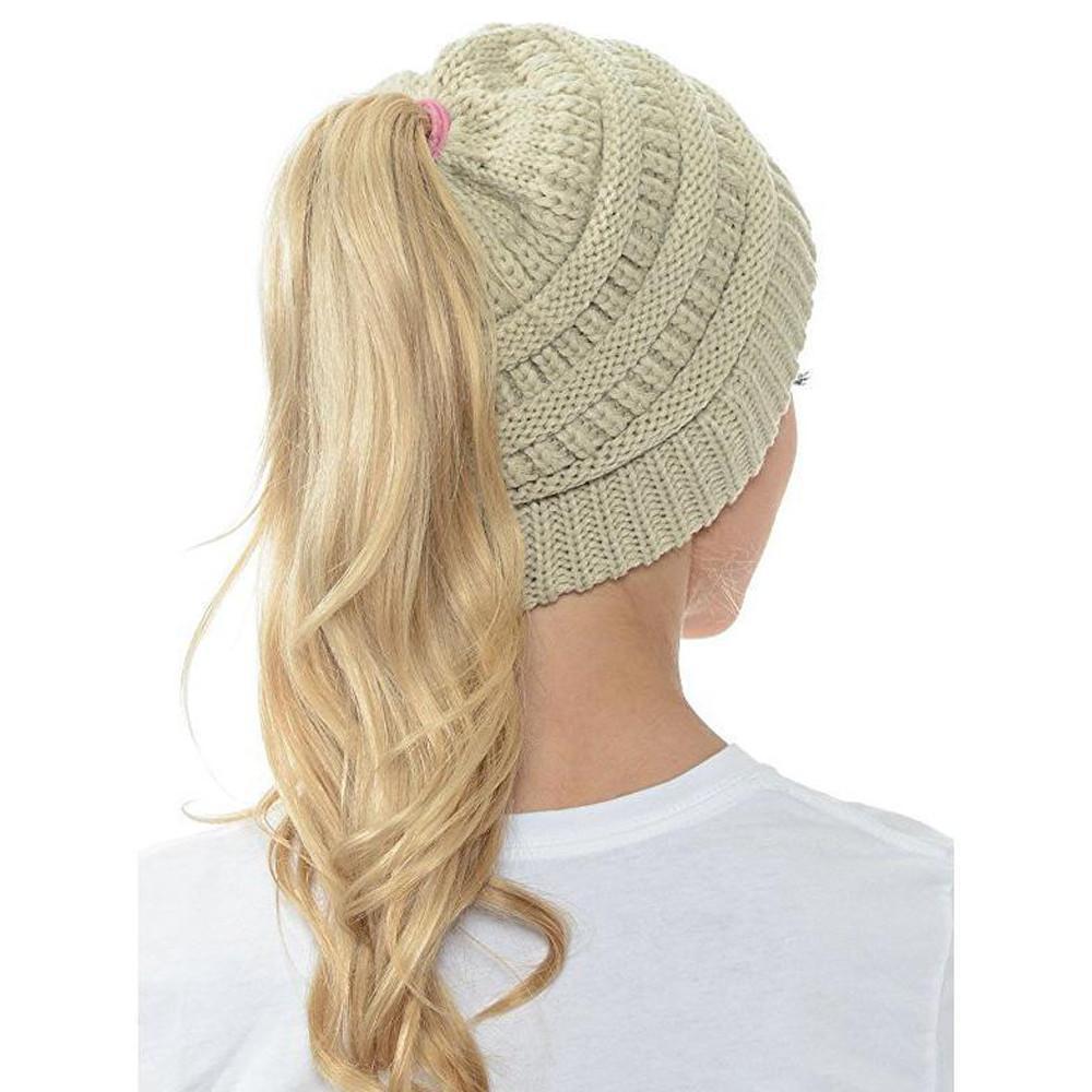 Natalie | Beanie – Vinterhue med Stil og Fri Hestehale Beige Nuvenci.dk