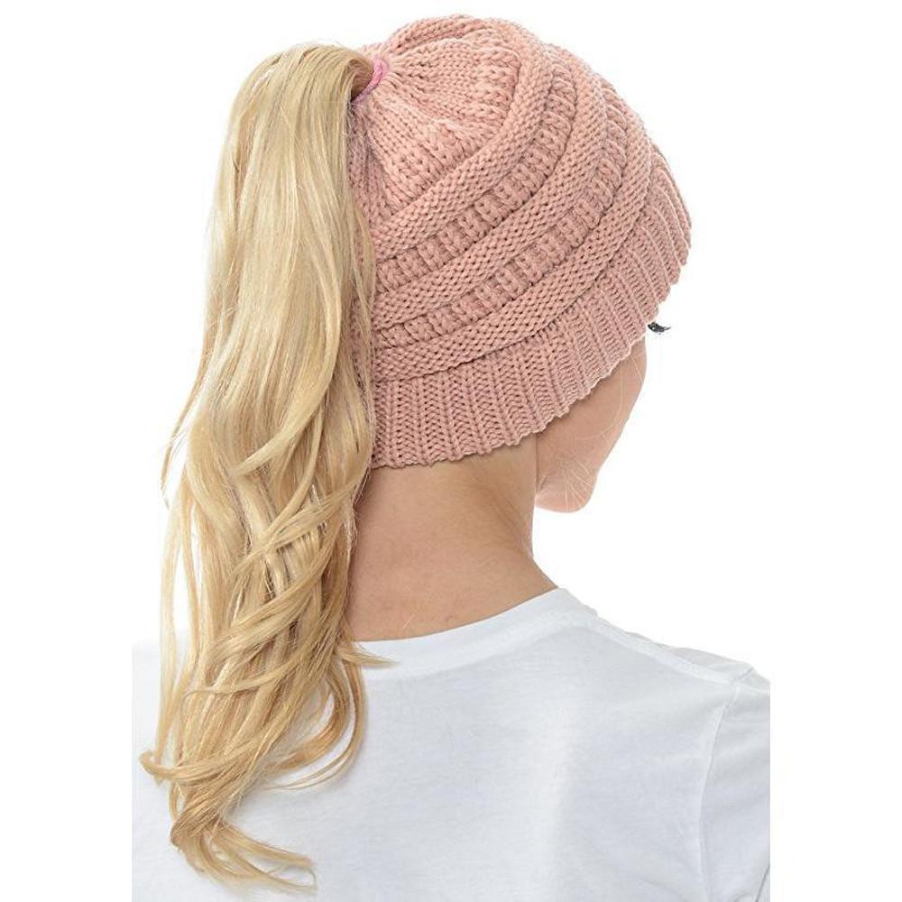 Natalie | Beanie – Vinterhue med Stil og Fri Hestehale Pink Nuvenci.dk