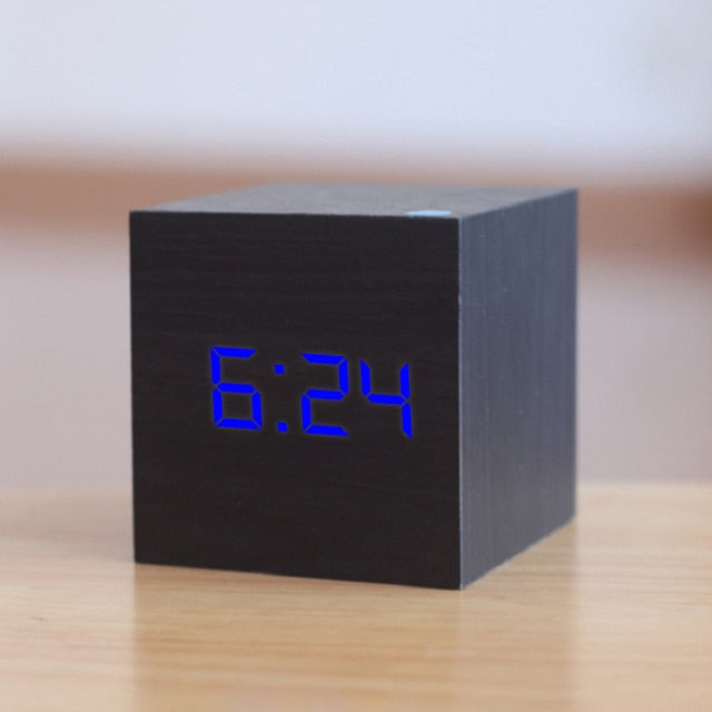 TimeCube | Digital firkantet LED-vækkeur