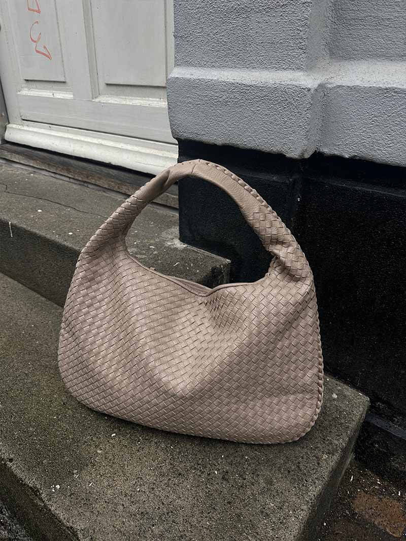 Teresa | Skuldertaske – Elegant Design til Hverdagsbrug Beige Nuvenci.dk