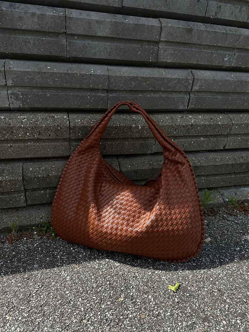 Teresa | Skuldertaske – Elegant Design til Hverdagsbrug Brun Nuvenci.dk