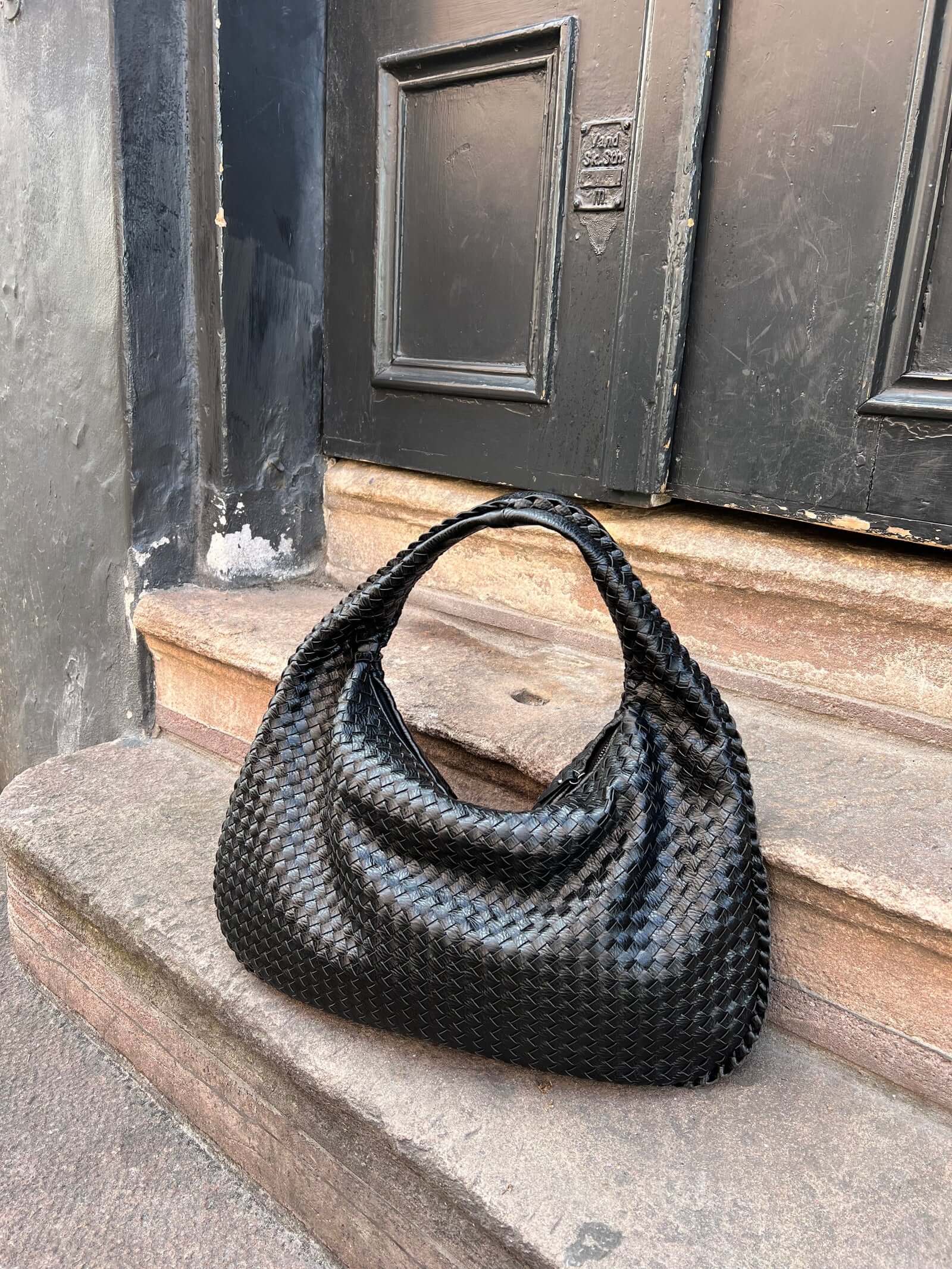 Teresa | Skuldertaske – Elegant Design til Hverdagsbrug Sort Nuvenci.dk