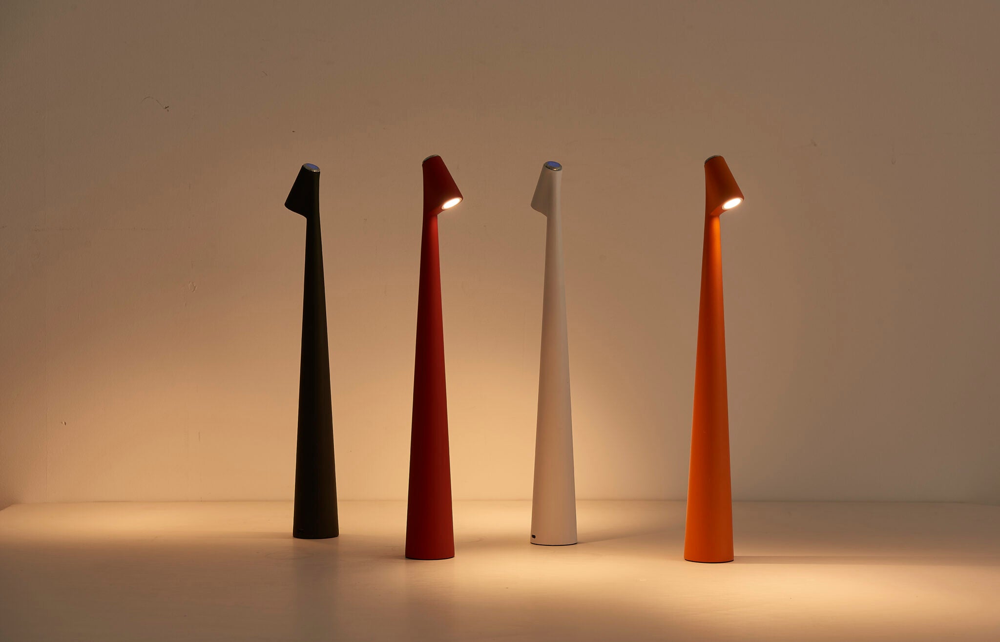Lyslux | Trådløs LED Bordlampe i Nordisk Designz