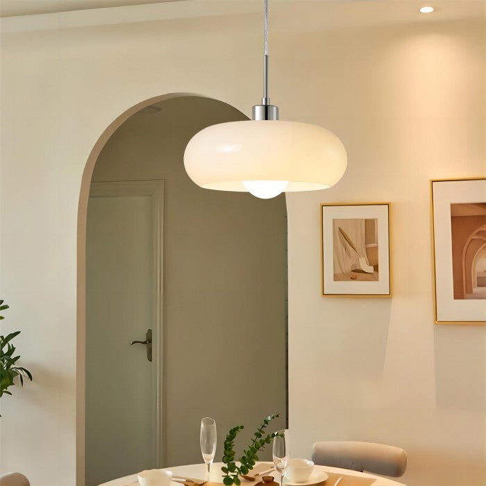 FormaGlow | Vintage Bauhaus Pendellampe med formet glasskærm