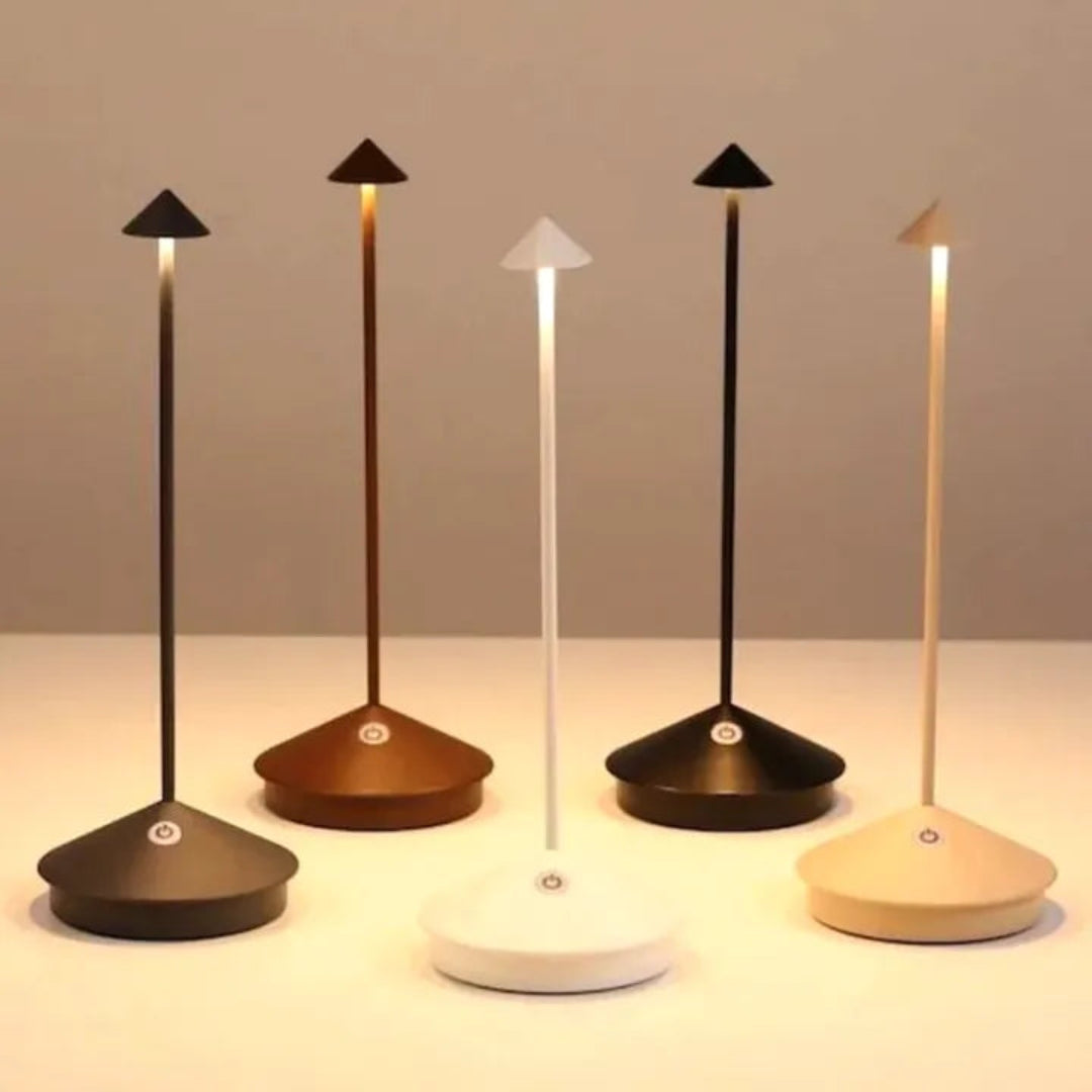 ClarityGlow - Draadløs Bordlampe Uden Ledning med Dæmpbart Lys og Vandtæt Design-1