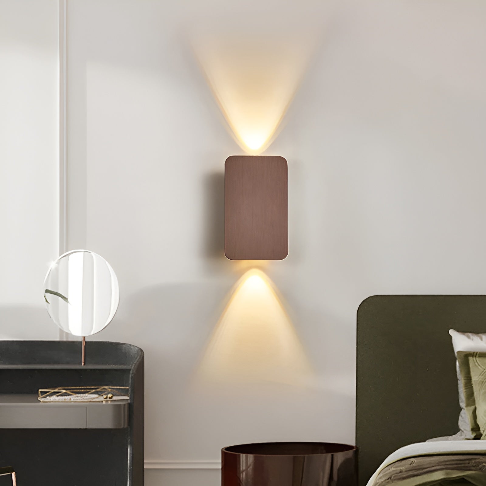 BrightBox | Elegant LED-væglampe med dobbel oplysning og stilrent design