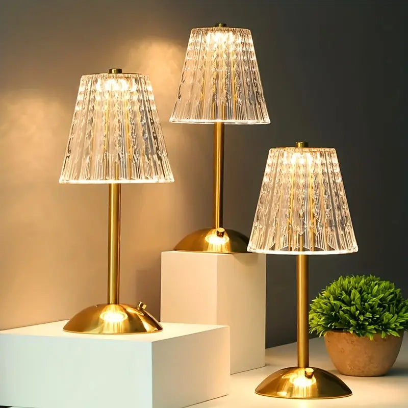CrystalGlow | Moderne og luksuriøs bordlampe i krystal