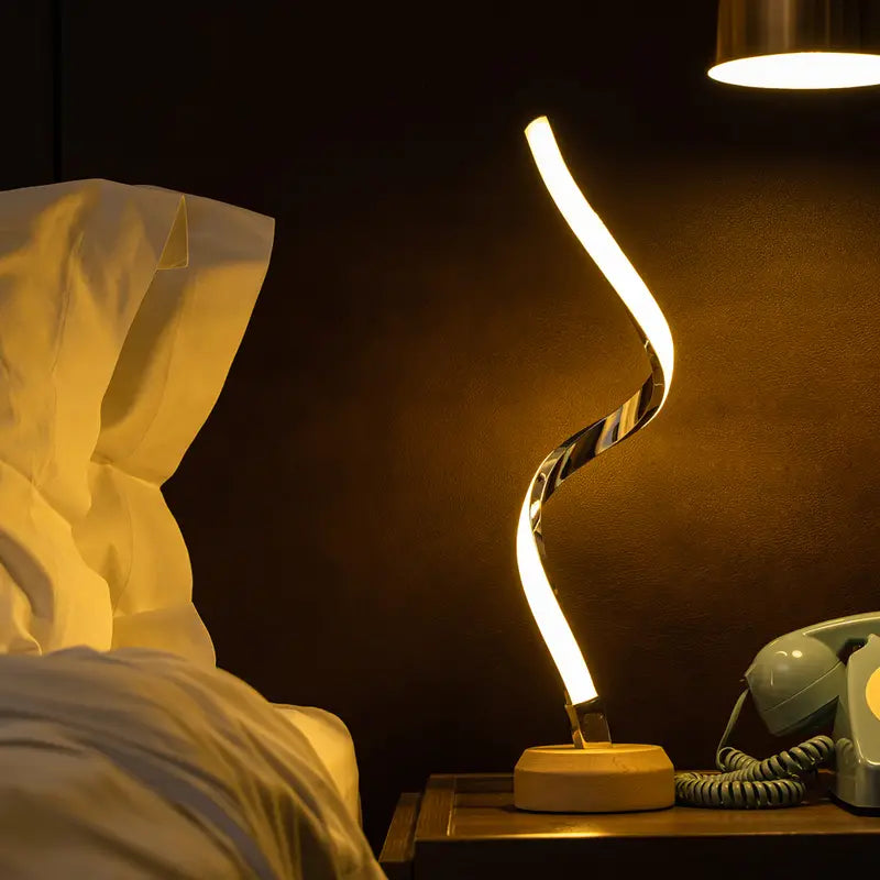 DimGlow | Luxuriöse & moderne Tischlampe aus Holz5