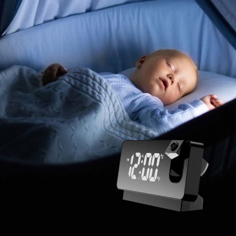 NightBeam | LED Projektionsur – Klar Tidsvisning på Væg eller Loft