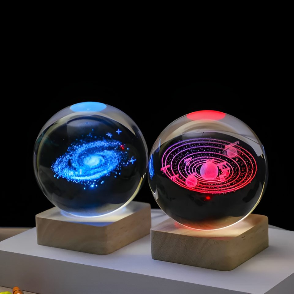 GalaxyLight | Lysende galakse-glasglobus