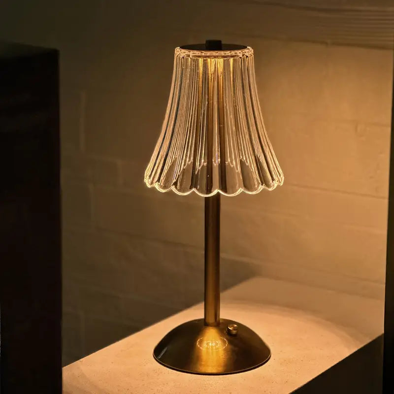 GleamStone | Bordlampe – Raffineret Udtryk og Fleksibel Lysstyrke