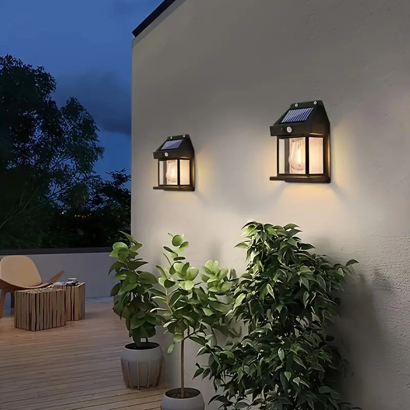 GlowSecure | Udendørslampe Solcelle – Automatisk Aktivering og Lys