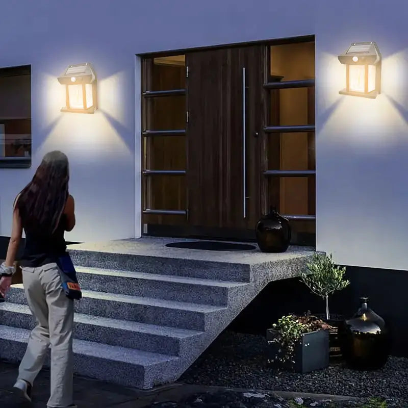 GlowSecure | Udendørslampe Solcelle – Automatisk Aktivering og Lys