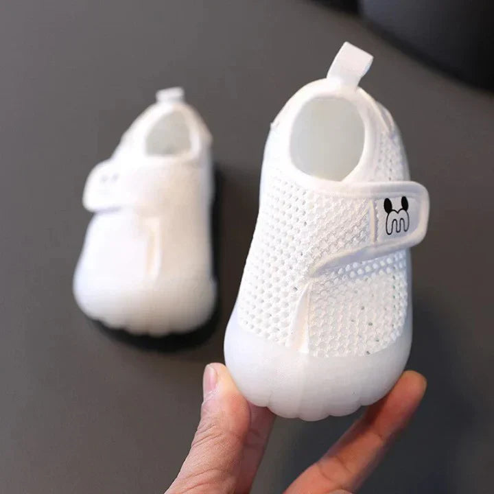 LittleSteps | Stilvolle & Elegante Anti-Rutsch-Schuhe für Kleinkinder1