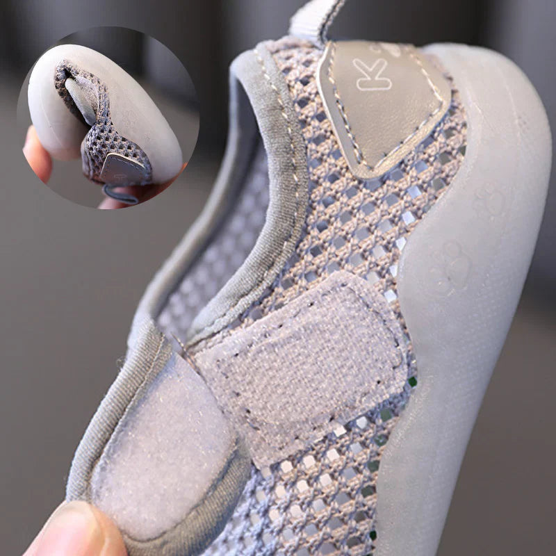 LittleSteps | Stilvolle & Elegante Anti-Rutsch-Schuhe für Kleinkinder9