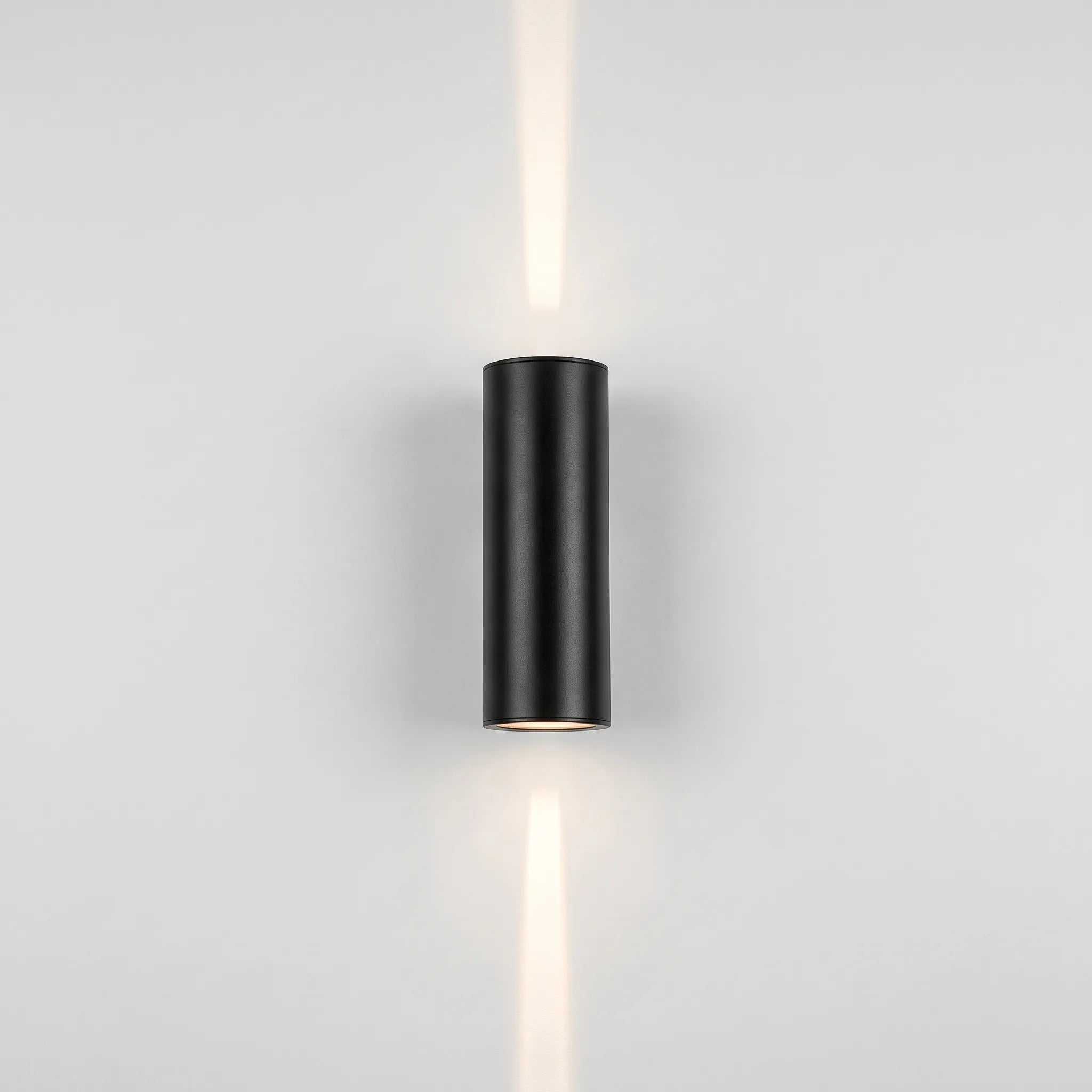 LuminaWall - Minimalistisk Udendørs Væglampe Nuvenci.dk