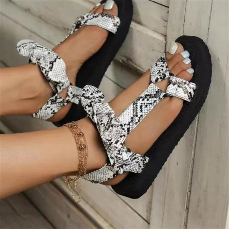 Delia | Flade Sommersandaler Med Leopardprint