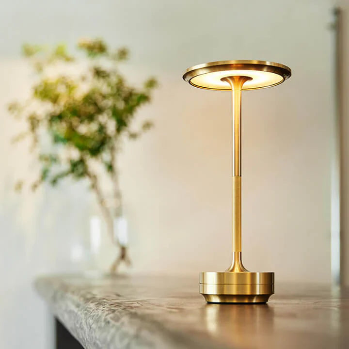 CosyBeam | Trådløs Bordlampe – Fleksibel Belysning til Hjemmet