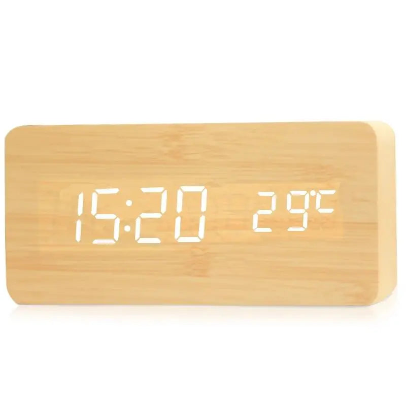 TimeWood | Digital Træur med LED-display, Stille-funktion & moderne design