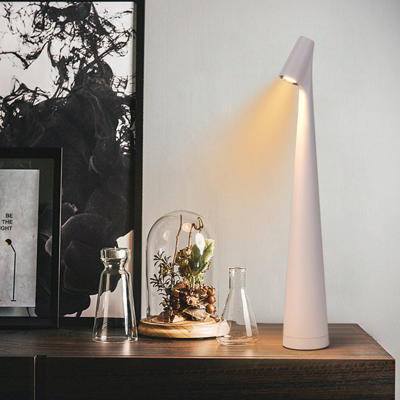 Lyslux | Trådløs LED Bordlampe i Nordisk Designz