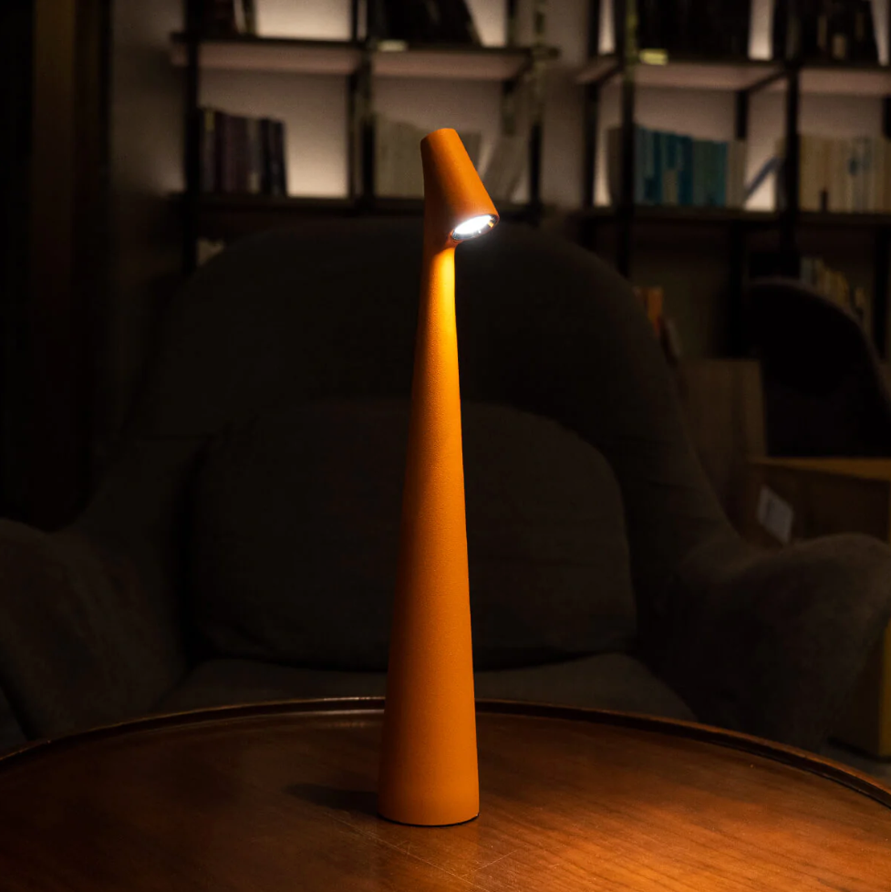 Lyslux | Trådløs LED Bordlampe i Nordisk Designz