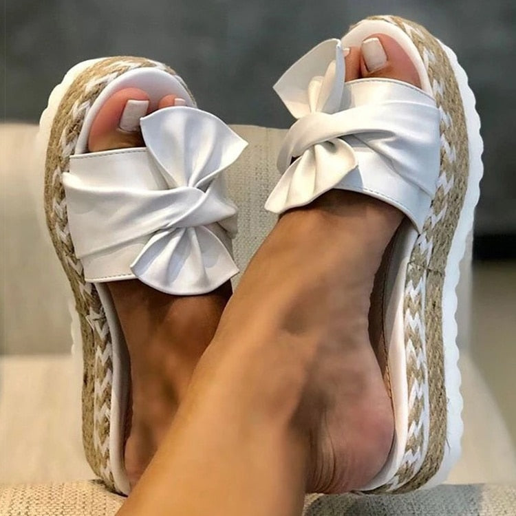 Scarlet | Stilfulde trendy sommersandaler med sløjfe