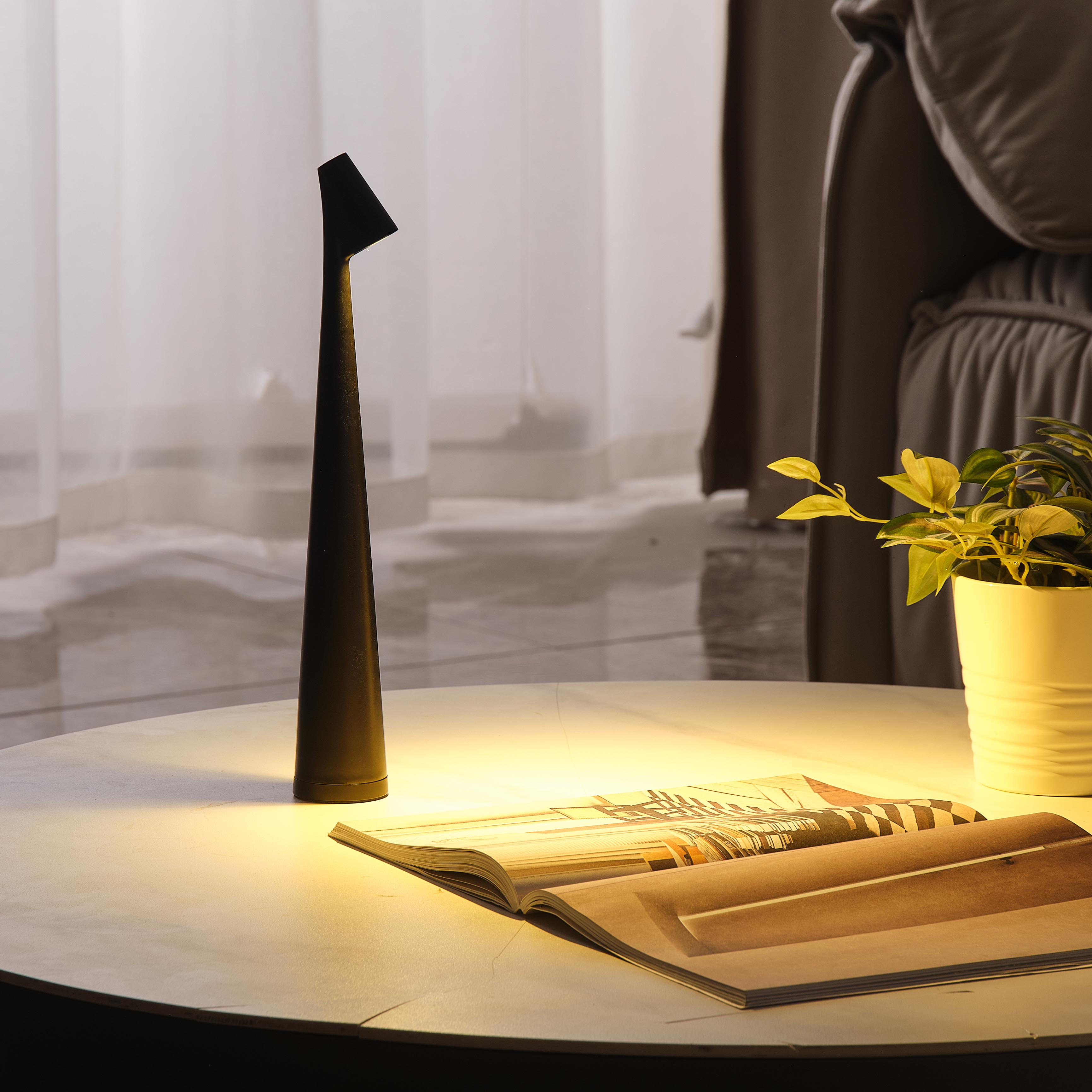 Lyslux | Trådløs LED Bordlampe i Nordisk Designz