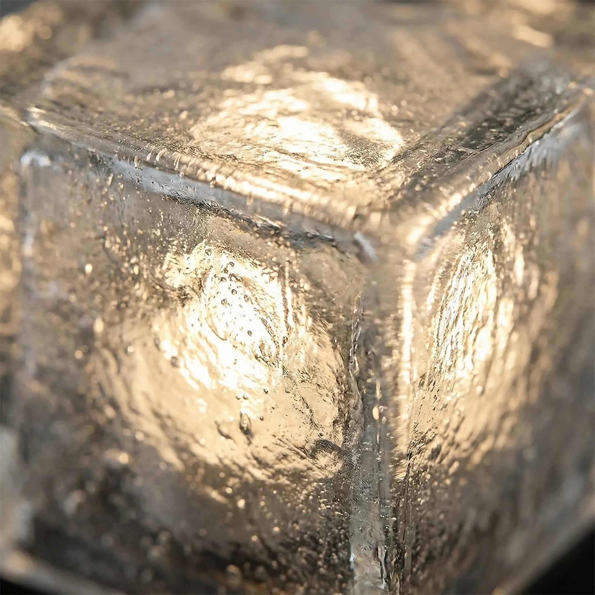 Solarglow - Solardrevet Terningformet Havelampe Nuvenci.dk