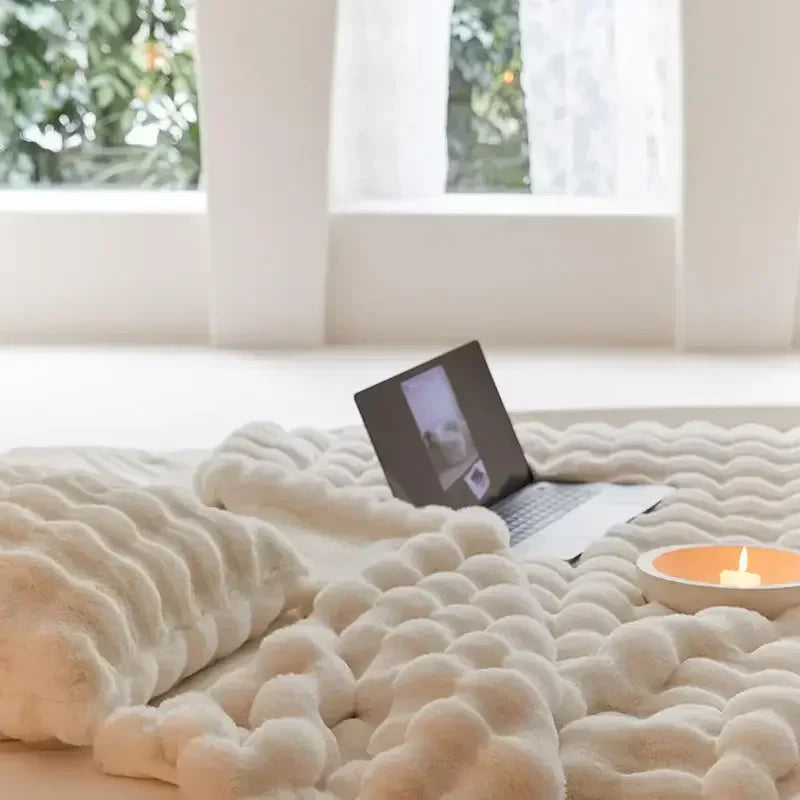 Soleil Étoilé | Plush Wool Blanket – Luxurious Comfort for Every Season 3