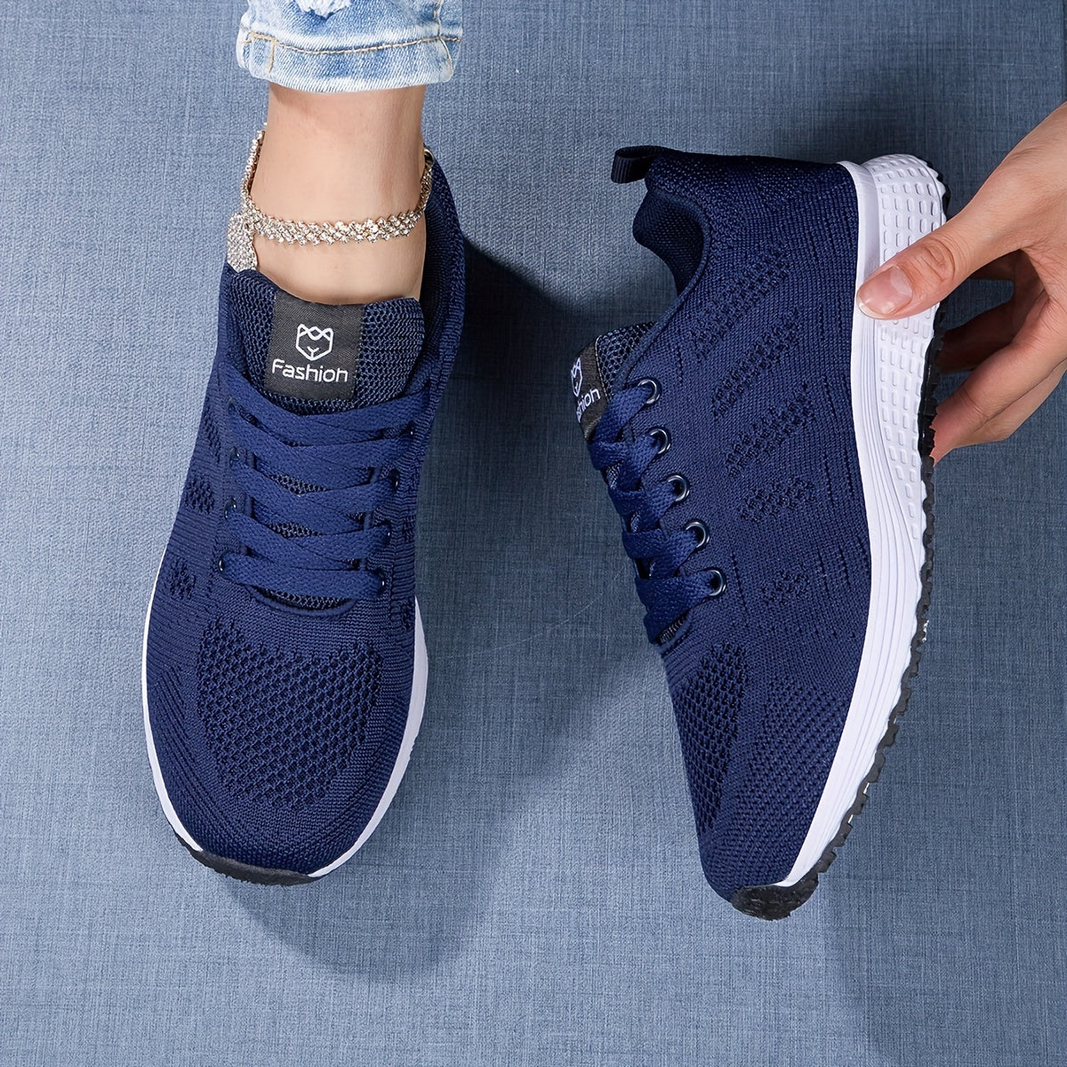 https://cdn.shopify.com/s/files/1/0907/8960/9736/files/andbare-gebreidede-sportsko-marinebla-36-men-shoes-801.jpg?v=1741592550