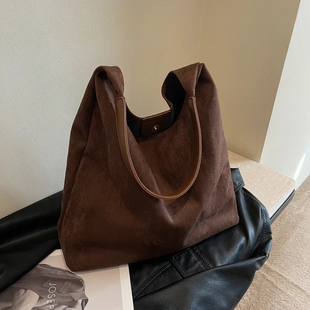 Bianca | Skuldertaske – Perfekt til Casual og Elegante Outfits Mørkebrun Nuvenci.dk