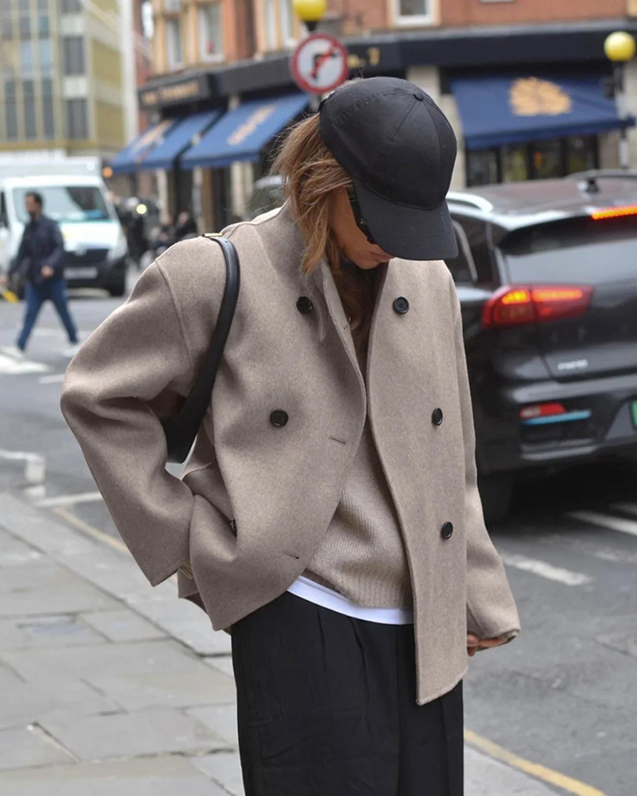 Bellezza | Overgangsjakke Dame – Modern Oversized Elegance 2