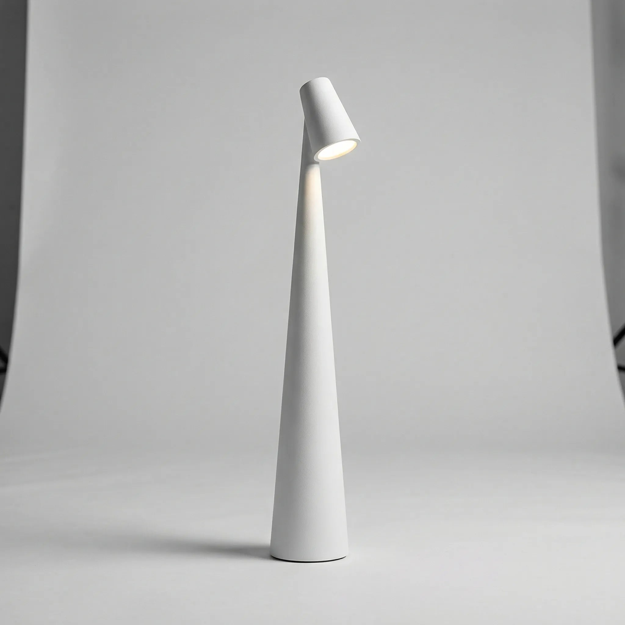 Glowline - Kordeløs Bordlampe Med Slank Profil Nuvenci.dk