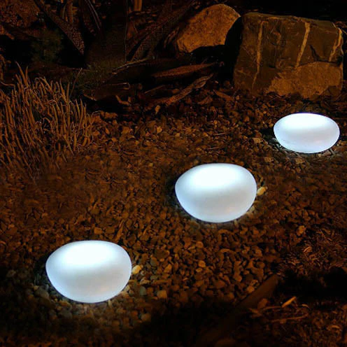 GlowPebble | Solcelledrevet LED-lampe med glasdesign Nuvenci.dk