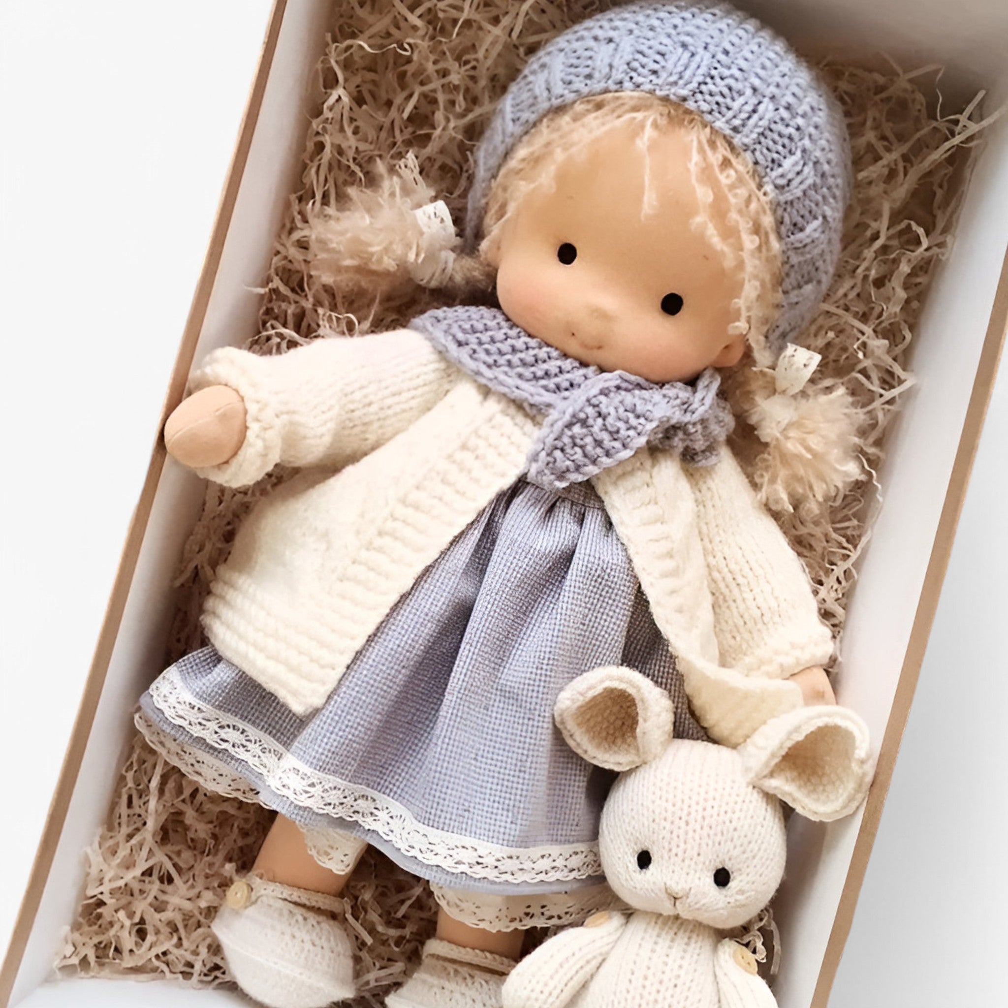 HandyDoll | Håndlavet Pædagogisk Dukke Nuvenci.dk