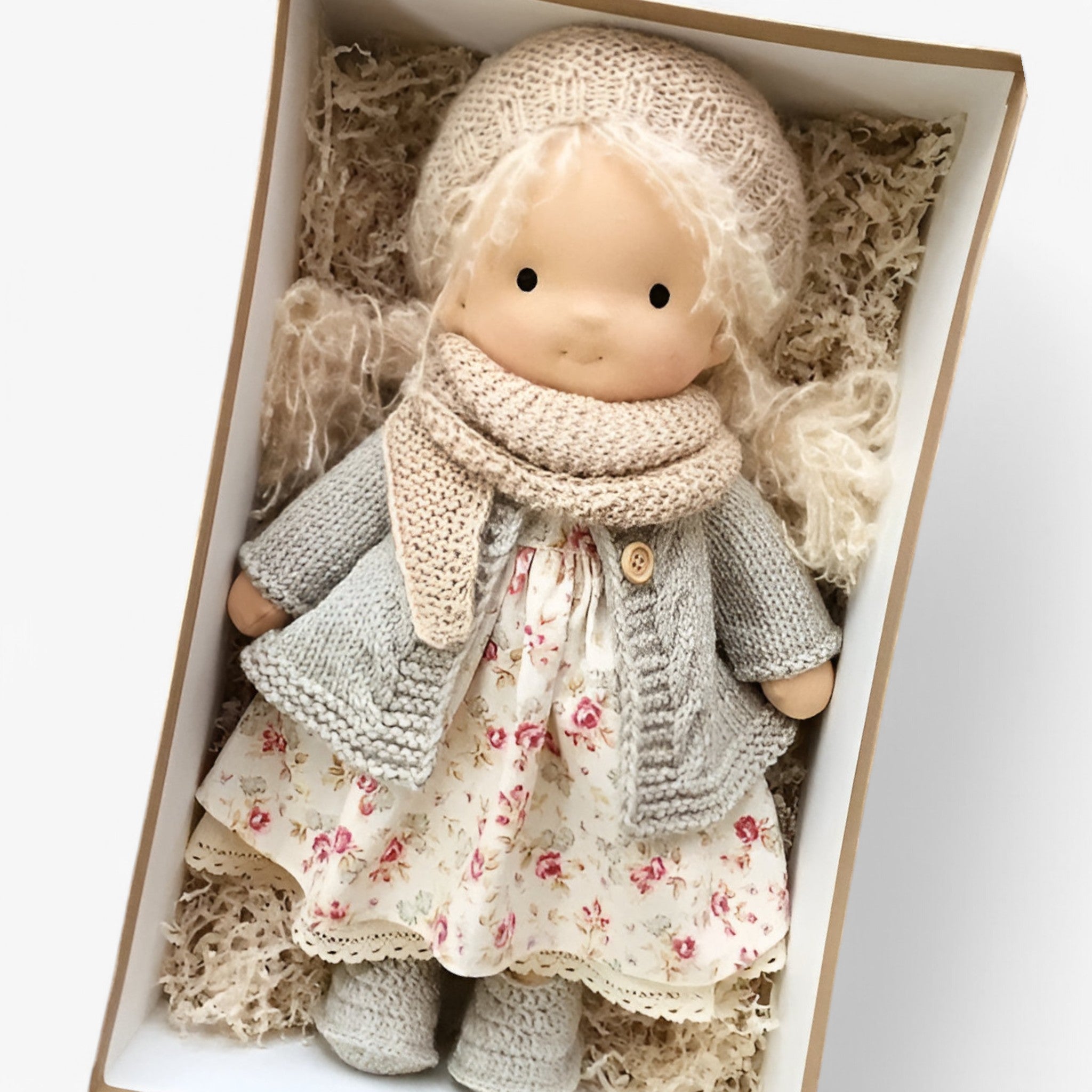 HandyDoll | Håndlavet Pædagogisk Dukke 4 Fedora Nuvenci.dk